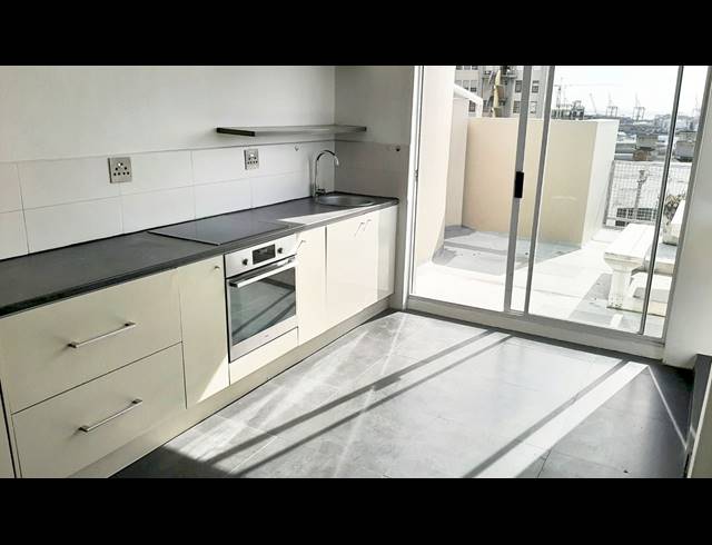 2 bed property to rent in WOODSTOCK